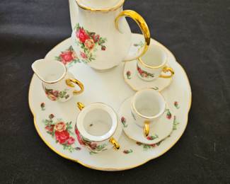 Mini tea set