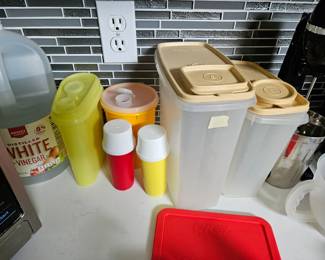 Vintage tupperware 