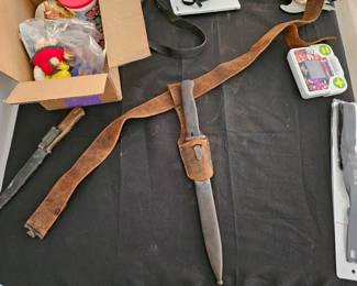 WWII German Bayonet with scabbard 