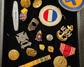 WWII Medals & patches 