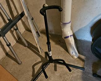 Guitar stand