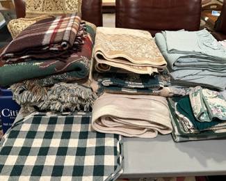 More linens.....