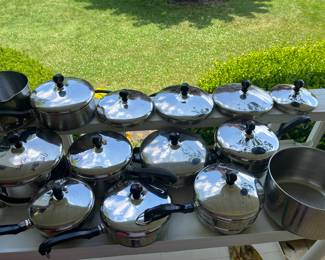 Farberware  pots and lids