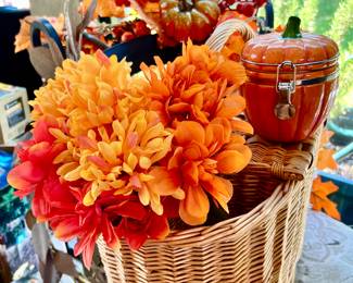 BASKETS AND FALL FOLIAGE.