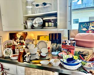 FUN IN THE KITCHEN. PASTA, WORLD MARKET.