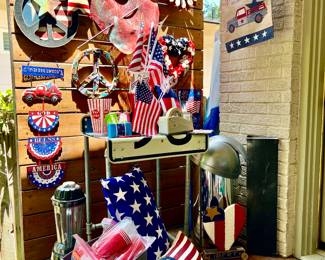 PATRIOTIC SUMMER PATIO FUN!