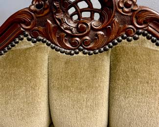 BEAUTIFUL WOOD DETAIL, MOHAIR TUFTED BACK.