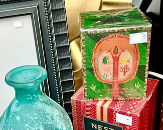 NEST AND BOUGIE PERFUME UPSCALE CANDLES.