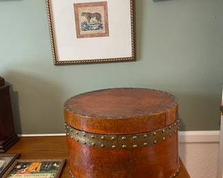 Fun hat box
