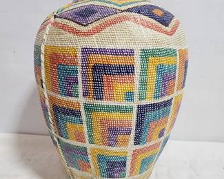 ITALIAN HAND PAINTED VASE