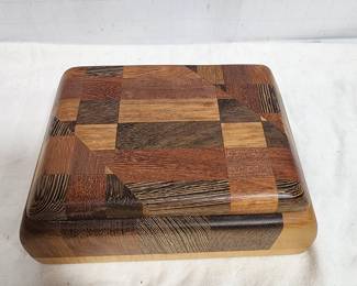 CUSTOM BOX