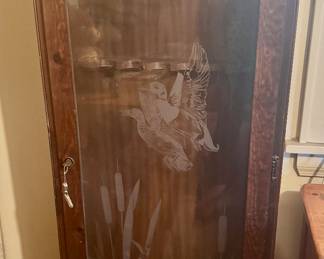 Gun cabinet
