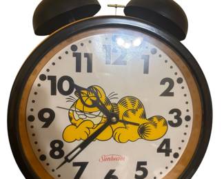 Large vintage Garfield clock