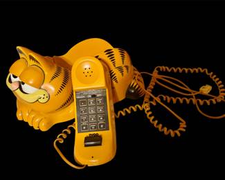 Vintage Garfield phone