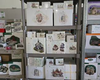 BRAND NEW Dept 56 Buildings and accessories!