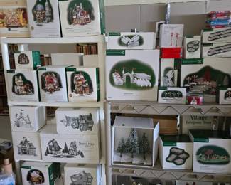 BRAND NEW Dept 56 Buildings and accessories!