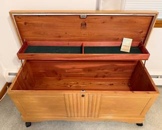 Vintage Lane Cedar Chest with Key