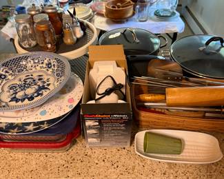 Various Vintage Retro and Modern Kitchen Items