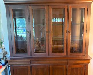 Modern China Cabinet
