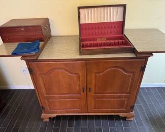 Flip out Vintage Bar Piece