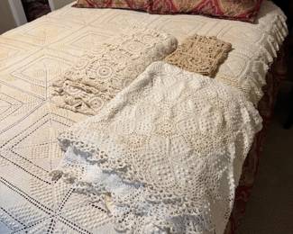 Crochet Bed Linens and Tableclothes