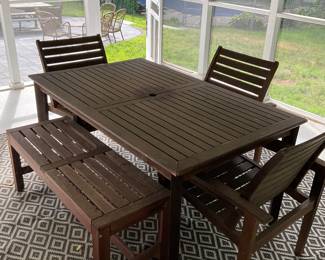 GREAT WOOD PATIO SET