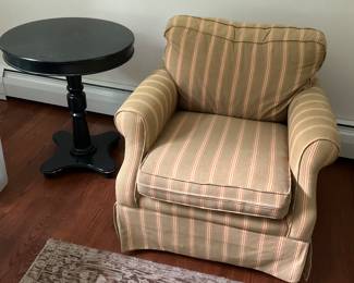 ROCKING UPHOLSTERED CHAIR