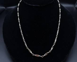 Silver 18” Flattened Link Chain Bold Concave Design