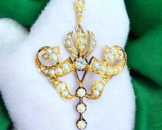 Antique Victorian Pendant 15dt Gold, Diamond Pearls