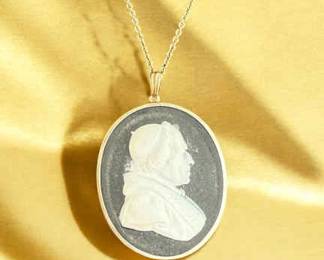 ANTIQUE BASALT CAMEO BROOCH BIRMINGHAM CARDINAL