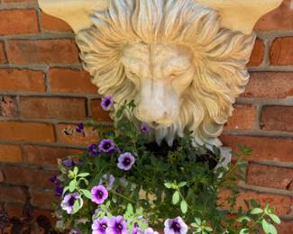 Outdoor Decor