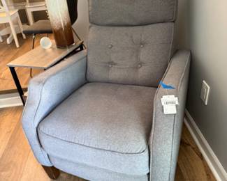 Elora Style Pushback Recliner