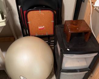 Folding Chairs 