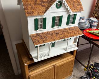 Doll House 