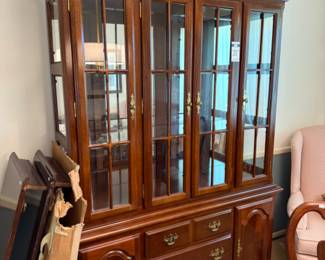 Thomasville China Cabinet