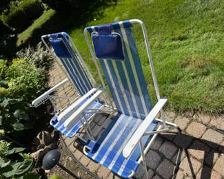 Folding Chairs 