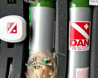 DIVERS ALERT NETWORK SYSTEM! In case and with all attachments* Disclaimer....I am not a Diver, so I cannot "certify" this equipment, but the Owner IS an experienced Diver and can answer questions about this incredible system