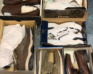 NIB Mens Shoes Sizes 12-13