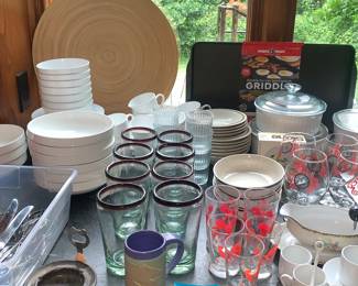 Kitchenware & Collectibles