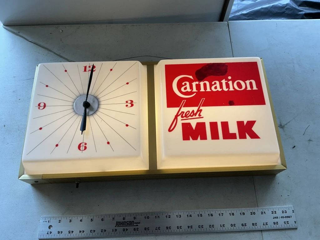 Lighted Carnation clock-lights