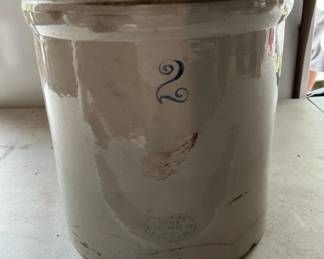 Red Wing 2 gallon crock