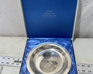 1972 Franklin Mint Mother's Day plate solid