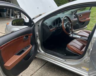 driver side view