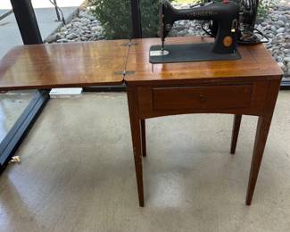 Vintage Singer Sewing Machine with Wood Cabinet Table Model 15 Heavy Duty