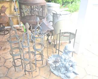Outdoor garden items, tools