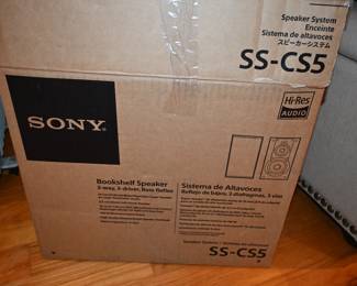 Sony Bookshelf speakers