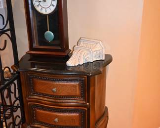 2 drawer chest
