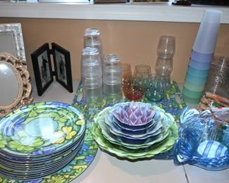 outdoor plastic dishes