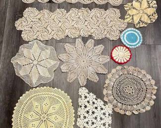 Queen Anne Silverplated 11 Colorful Doilies