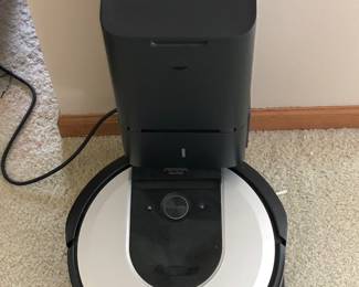 Roomba Vacuum